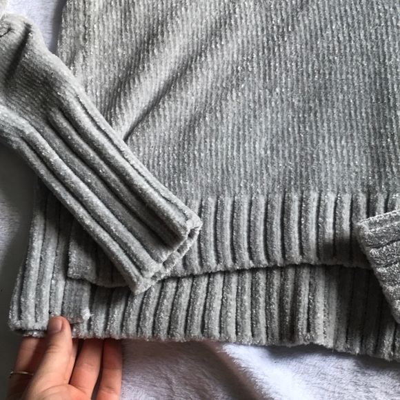 Super Soft Oversized Sweater - Picture 8 of 8